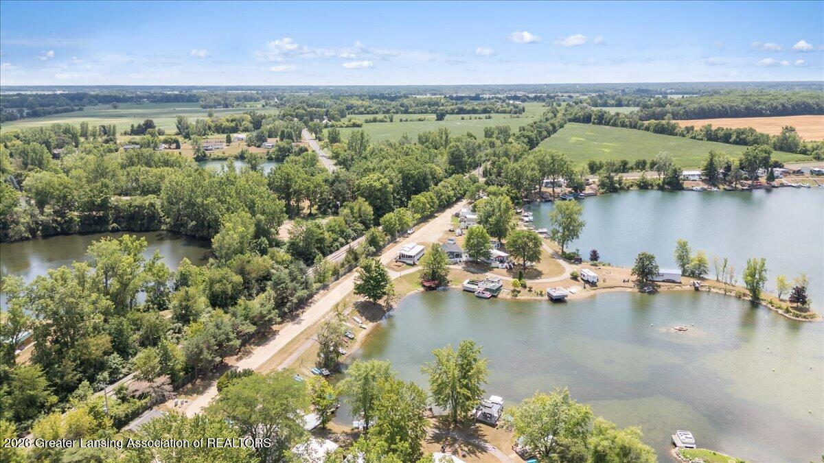 10001 Goodall Road, Unit 414 Durand, MI 48429 - Photo 39 of 42 08-Media Jett -05