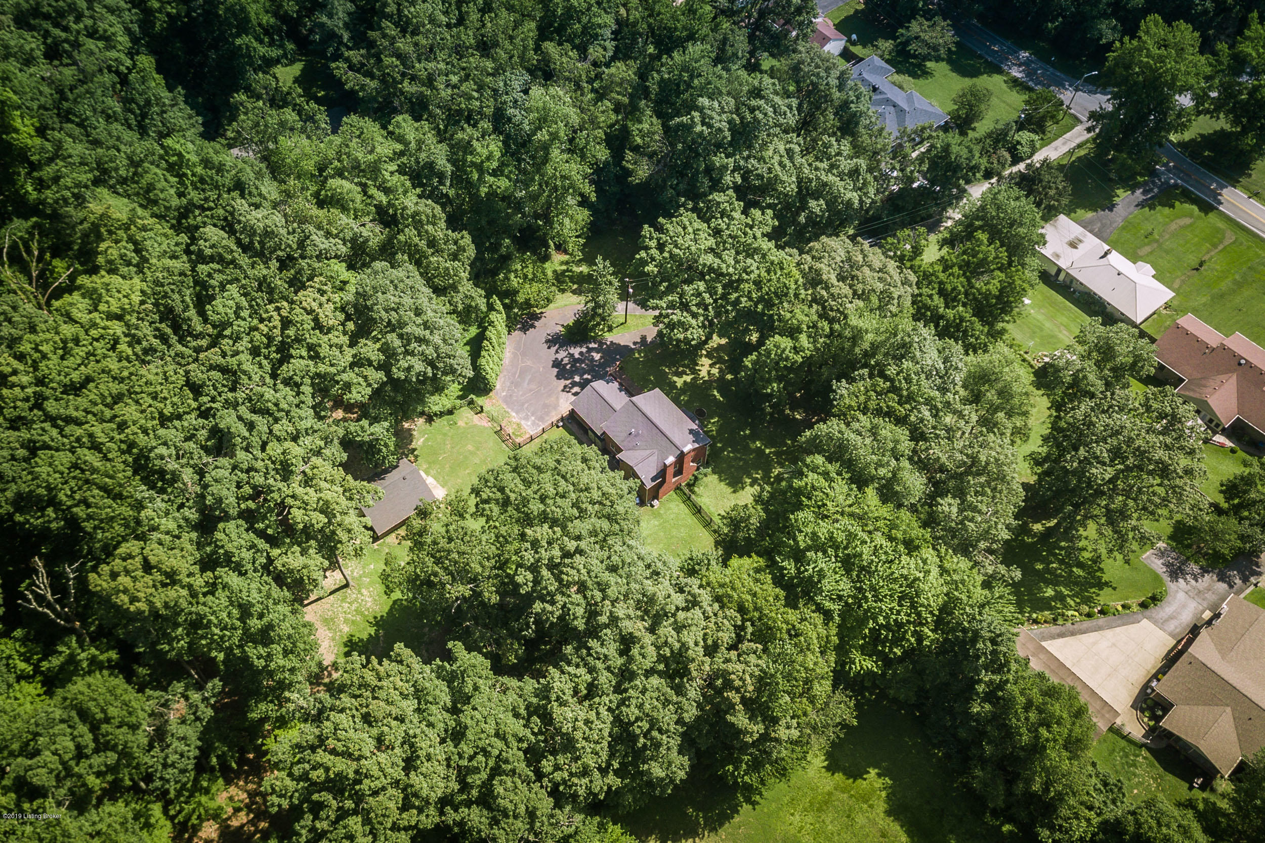 8020 Manslick Road Louisville, KY 40214 - Photo 62 of 67 8020 Manslick Rd-13