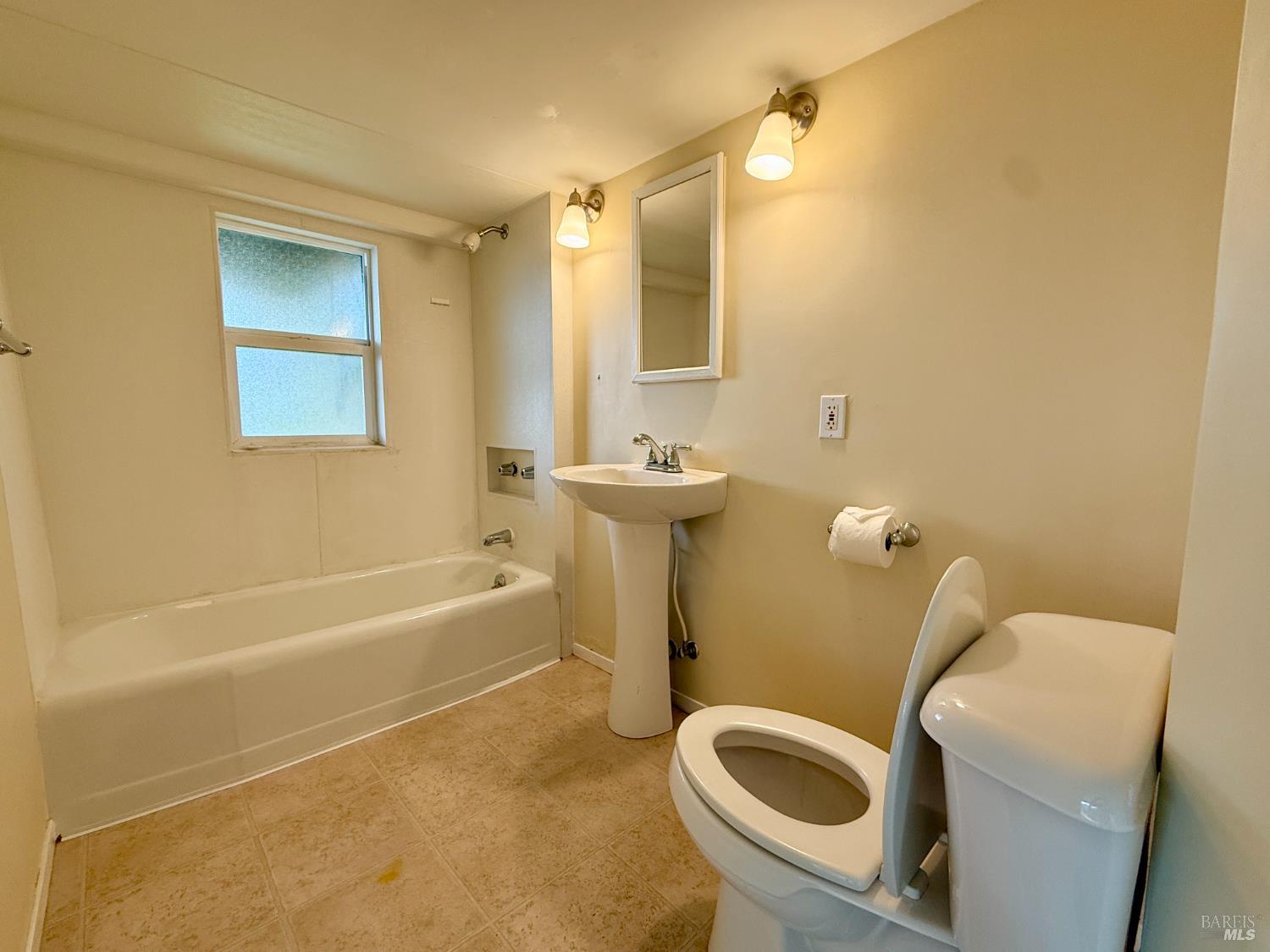 412 Scenic Road Fairfax, CA 94930 - Photo 10 of 24 Primary Bathroom