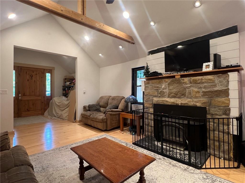 412 Hoover Road Acme, PA 15610 - Photo 9 of 26 Gallery Image 9
