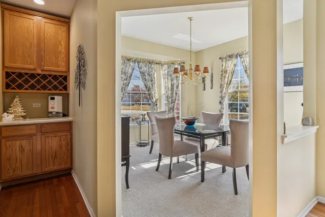 $349,900 | 602 Clearwater Court, Oswego, IL 60543