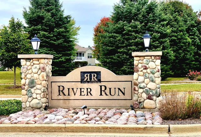 $349,900 | 602 Clearwater Court, Oswego, IL 60543