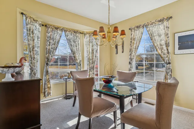 $349,900 | 602 Clearwater Court, Oswego, IL 60543