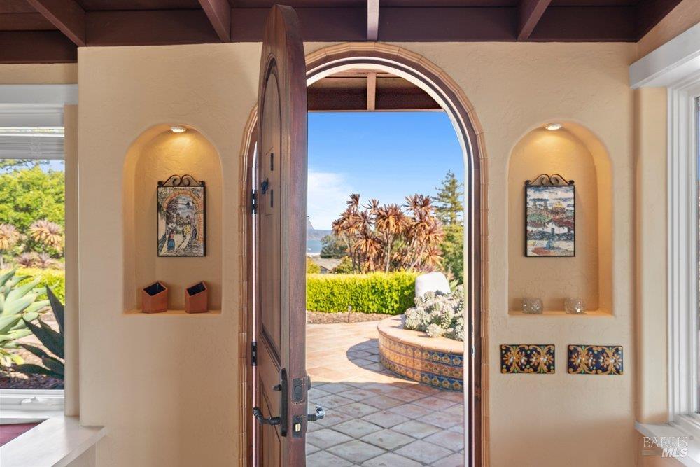 205 Bret Harte Road San Rafael, CA 94901 - Photo 8 of 37 Gallery Image 8