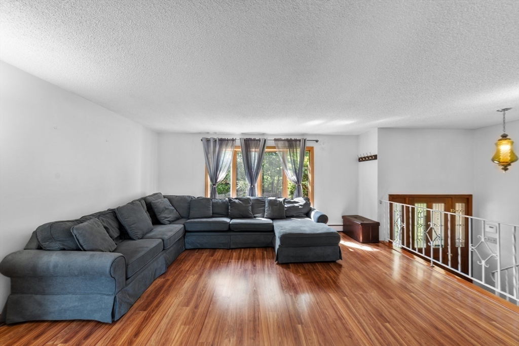 11 Oakwood Road Wilmington, MA 01887 - Photo 11 of 31 Gallery Image 11