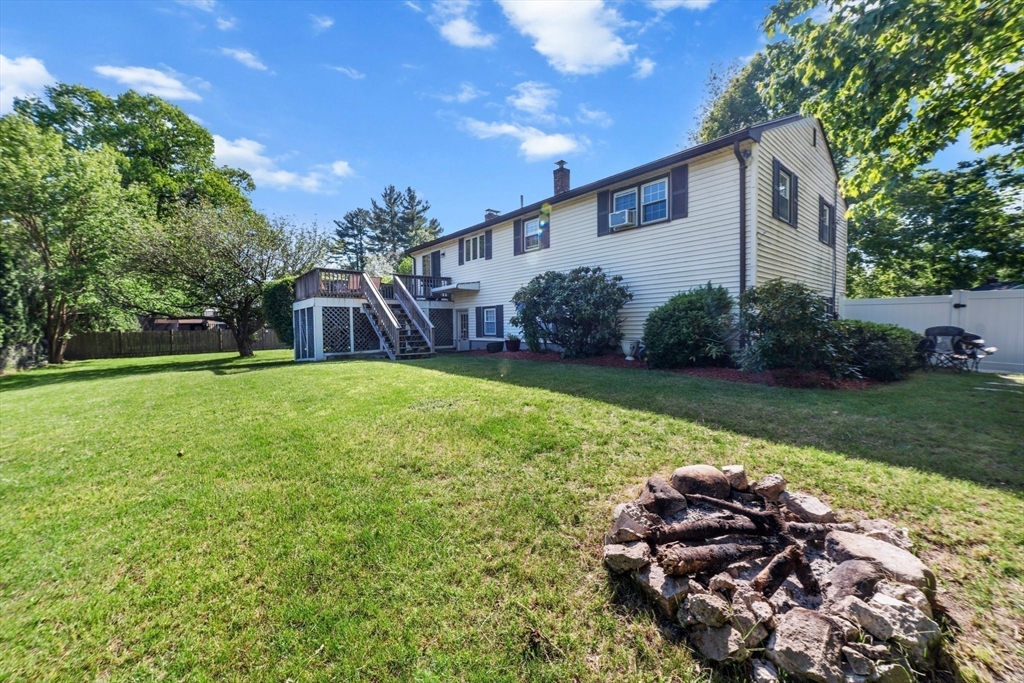 11 Oakwood Road Wilmington, MA 01887 - Photo 3 of 31 Gallery Image 3