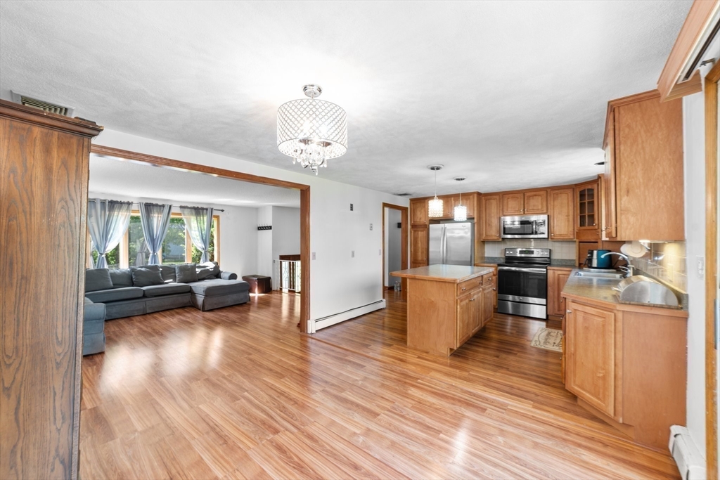 11 Oakwood Road Wilmington, MA 01887 - Photo 10 of 31 Gallery Image 10