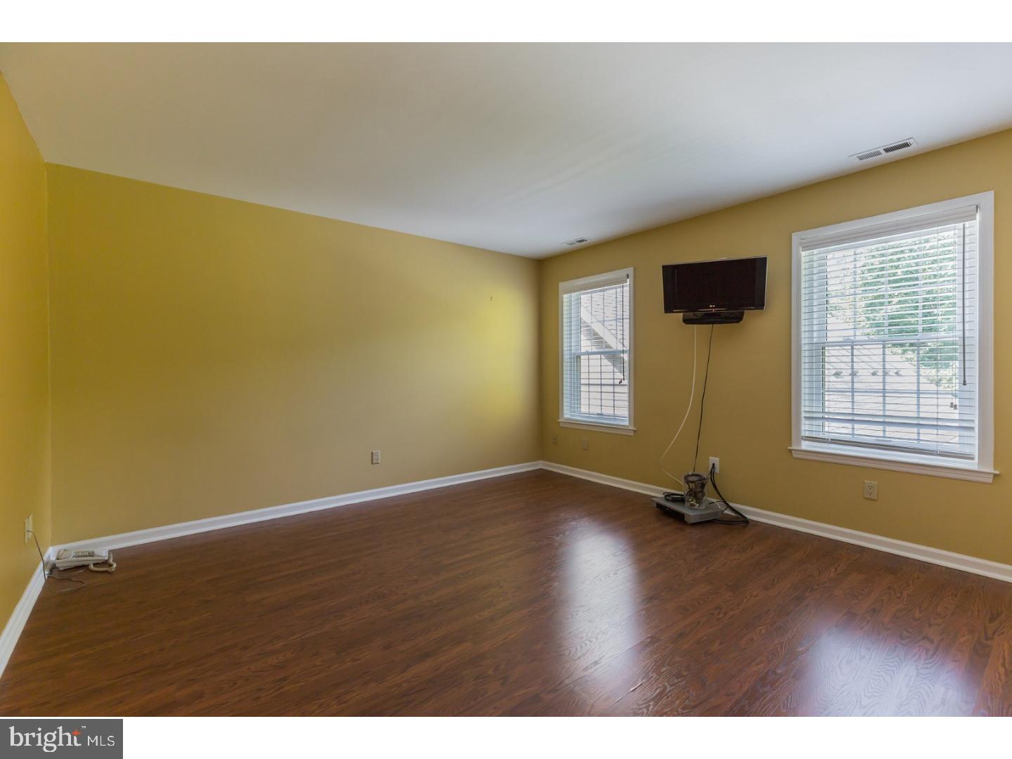 607 Greentree Road Sewell, NJ 08080 - Photo 15 of 25