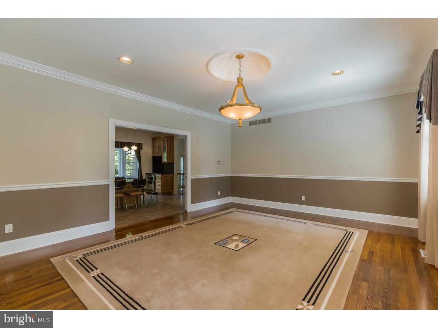 607 Greentree Road Sewell, NJ 08080 - Photo 6 of 25