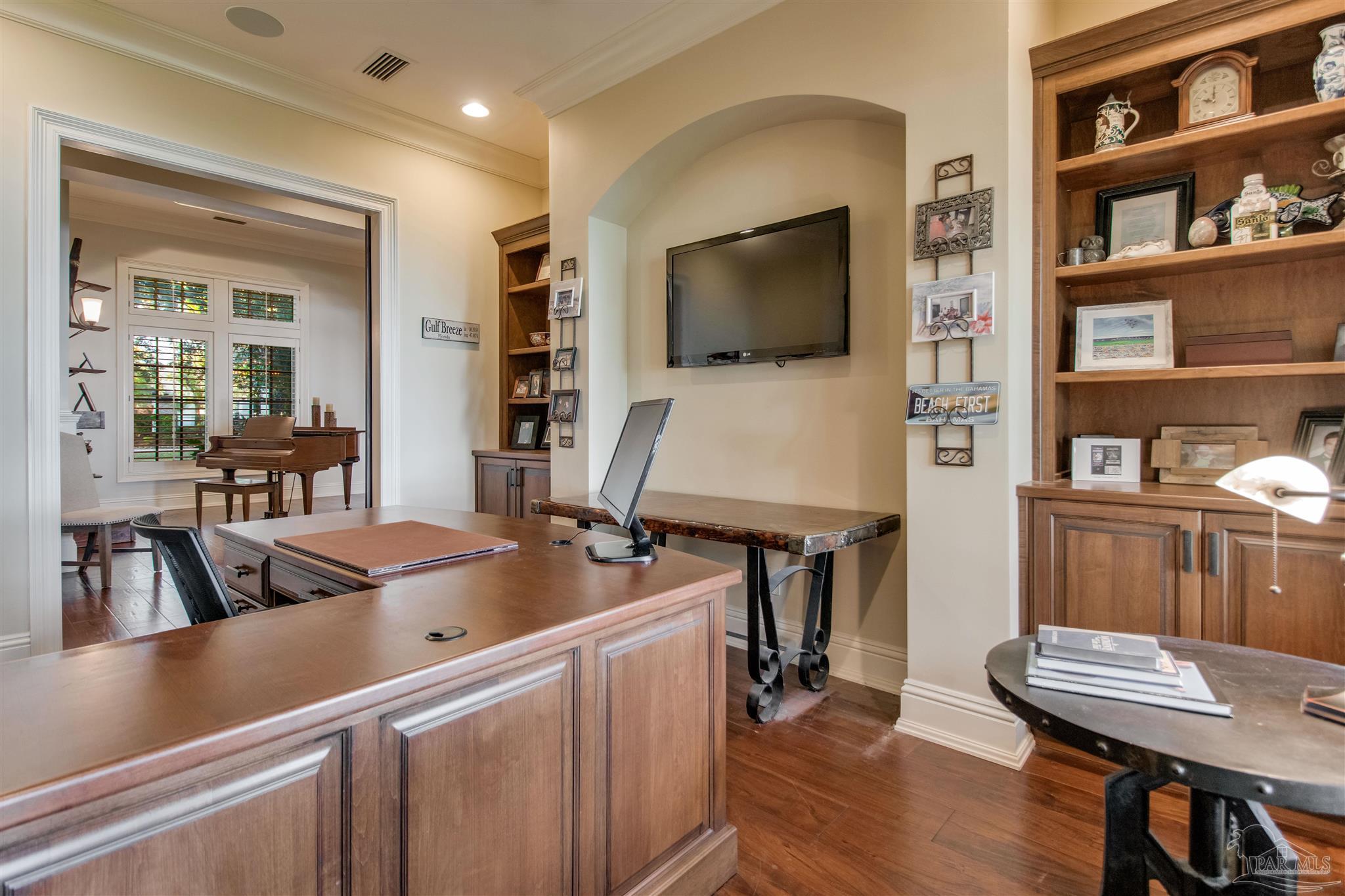 5113 Soundside Drive Gulf Breeze, FL 32563 - Photo 16 of 72