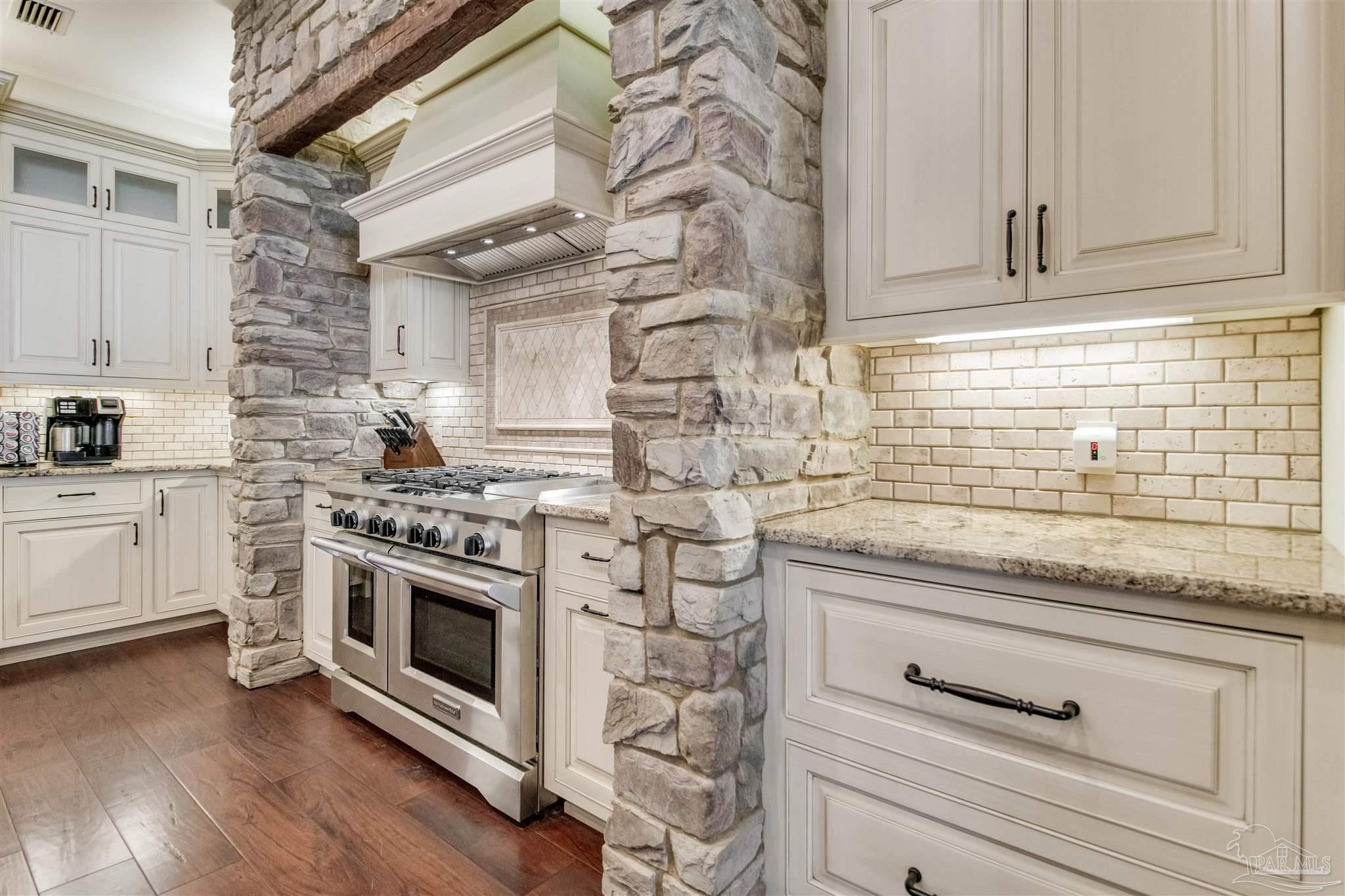 5113 Soundside Drive Gulf Breeze, FL 32563 - Photo 24 of 72