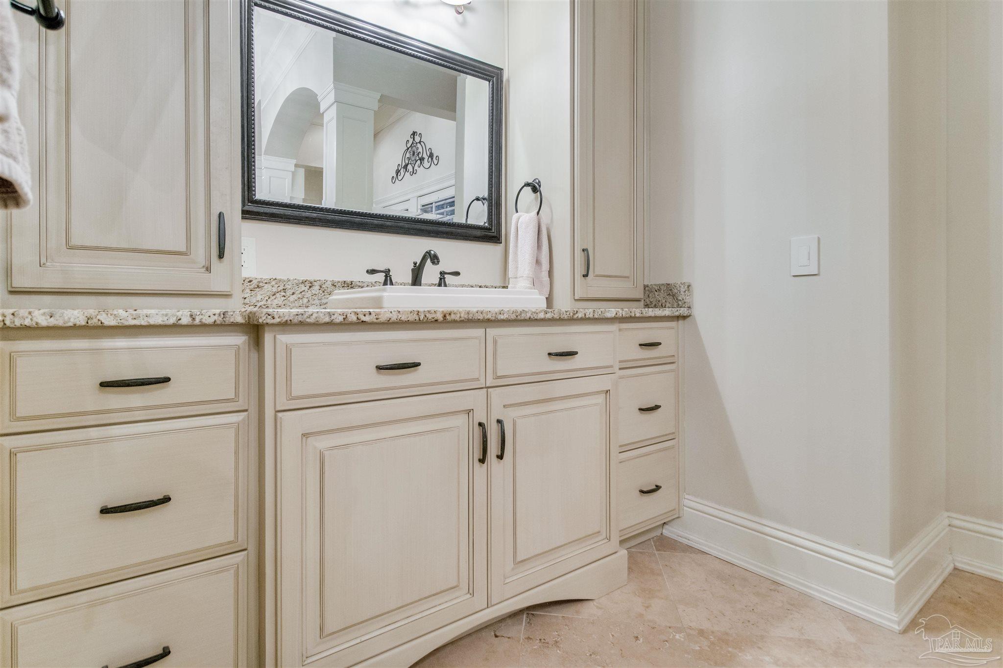 5113 Soundside Drive Gulf Breeze, FL 32563 - Photo 33 of 72