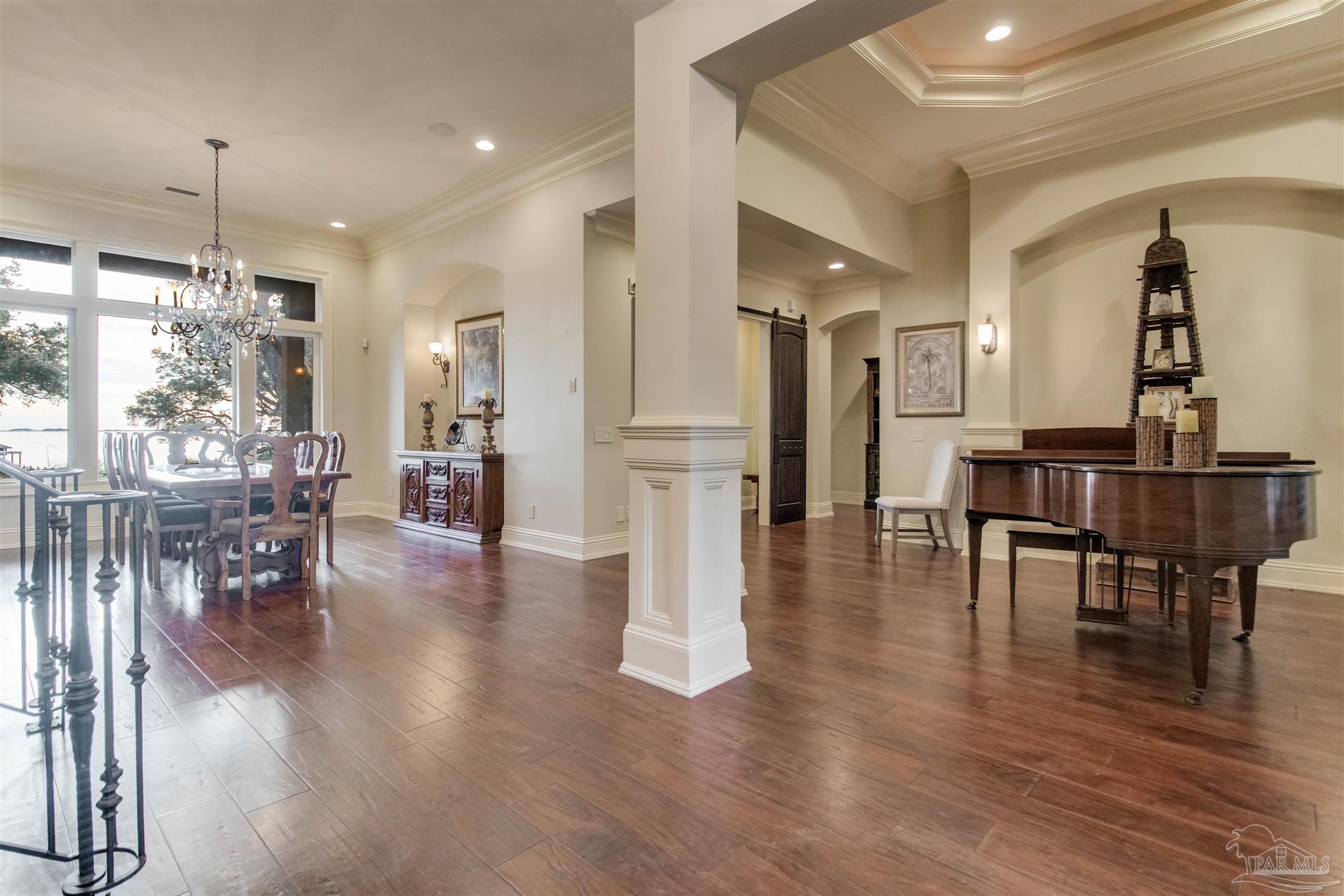 5113 Soundside Drive Gulf Breeze, FL 32563 - Photo 6 of 72