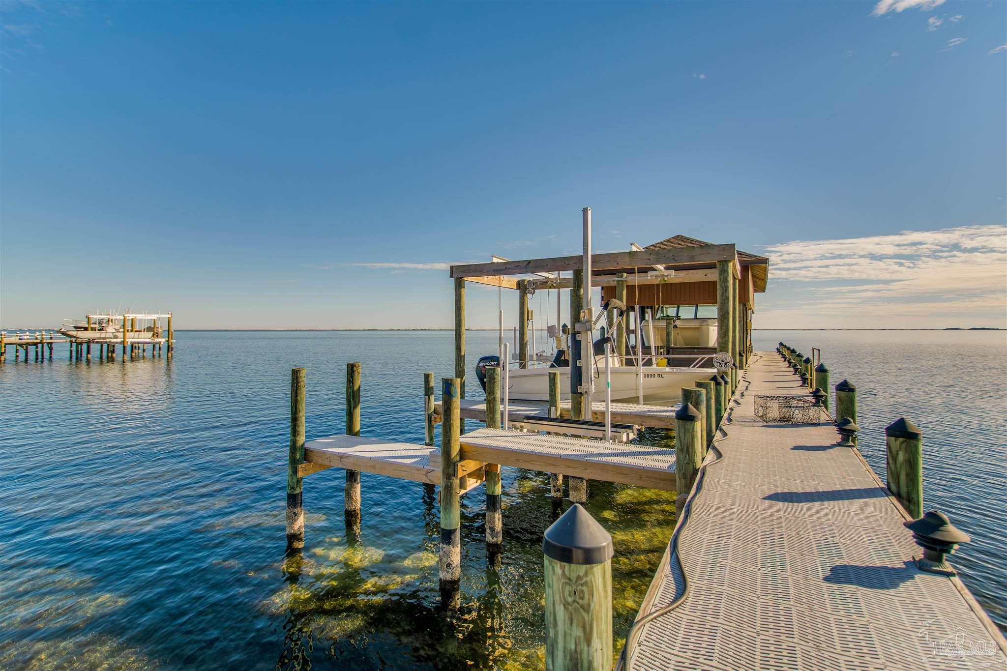 5113 Soundside Drive Gulf Breeze, FL 32563 - Photo 65 of 72