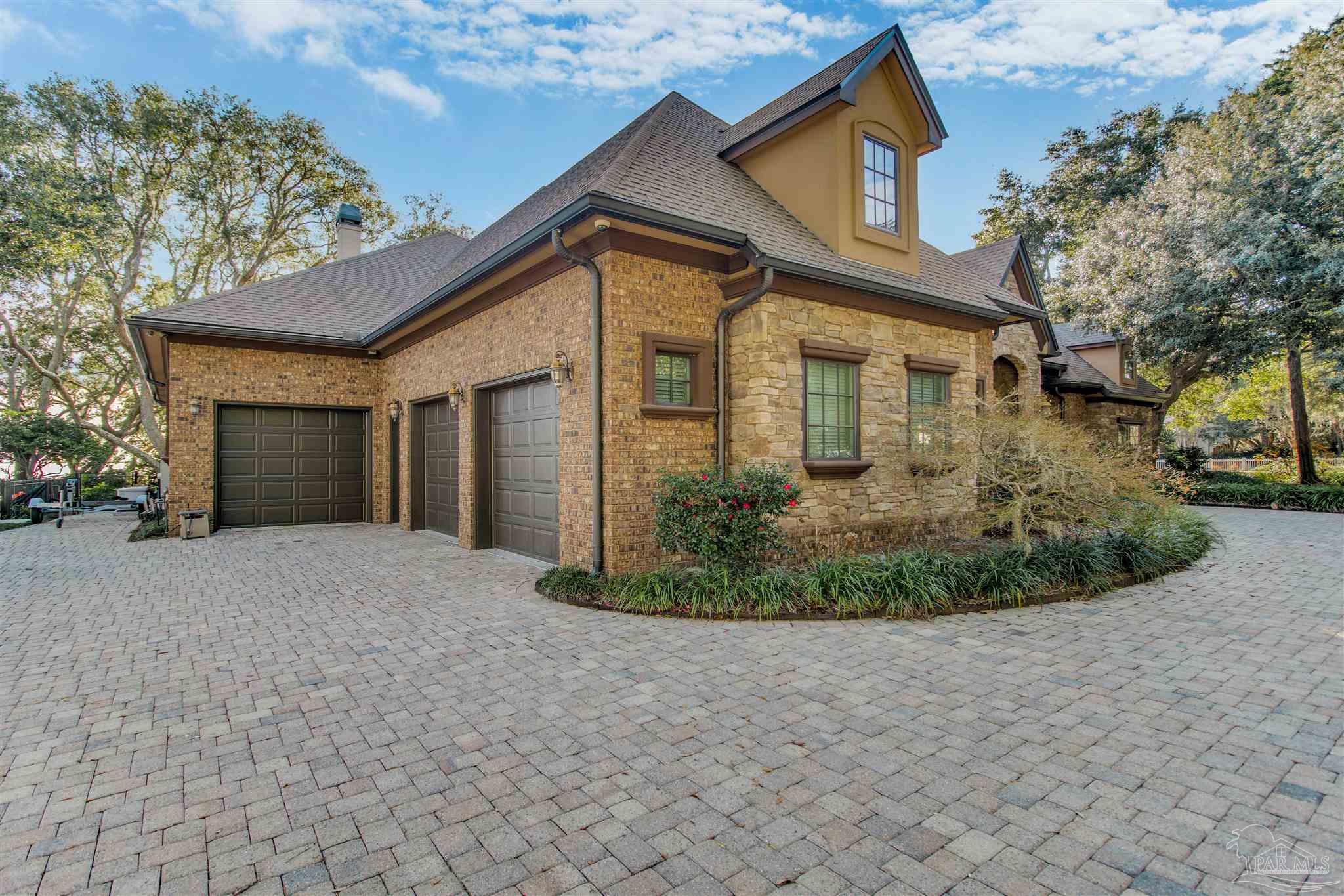 5113 Soundside Drive Gulf Breeze, FL 32563 - Photo 70 of 72