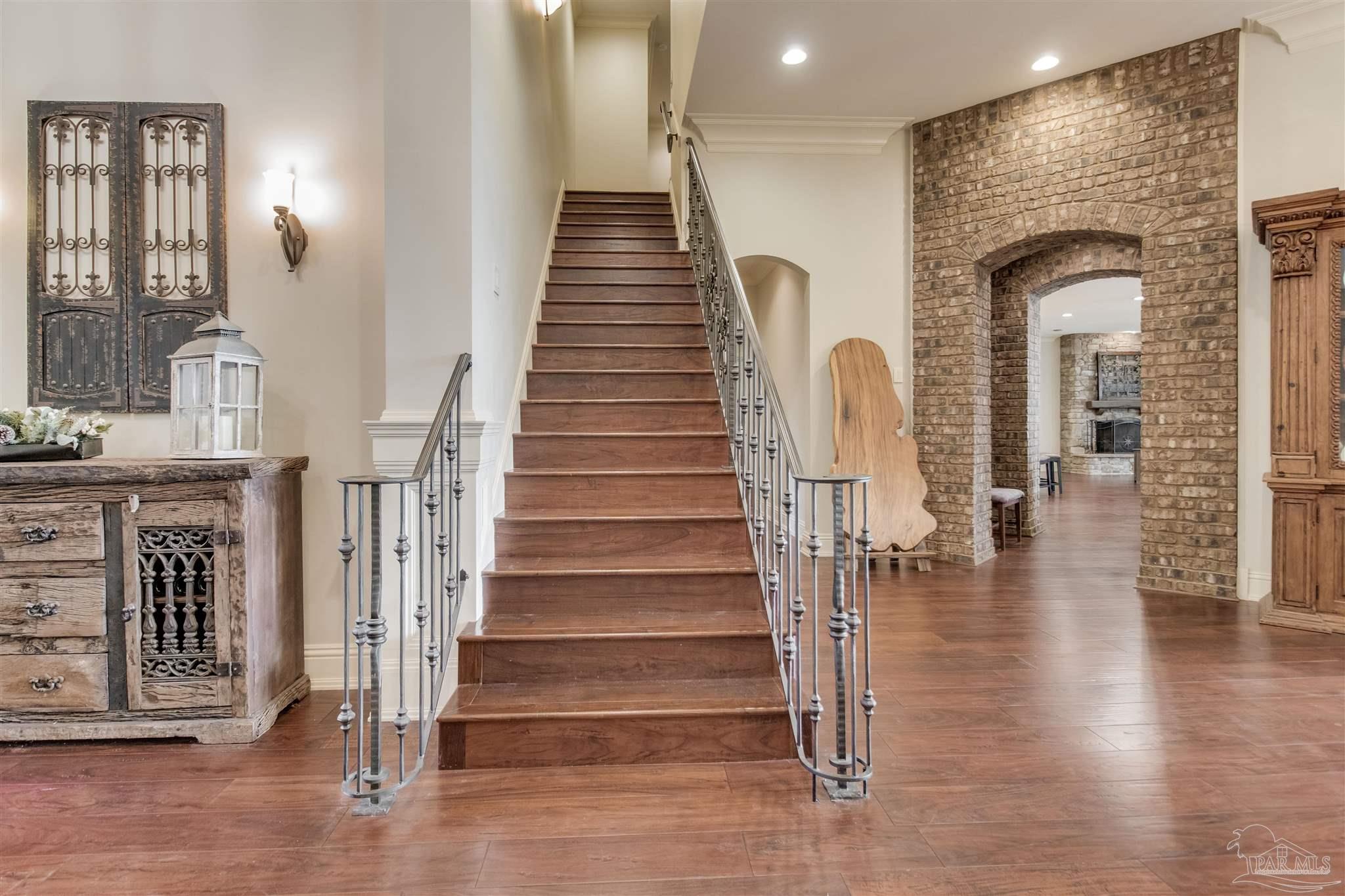 5113 Soundside Drive Gulf Breeze, FL 32563 - Photo 9 of 72