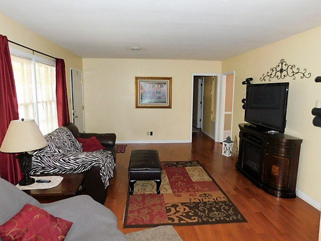 103 Plantation Road Martinez, GA 30907 - Photo 3 of 17
