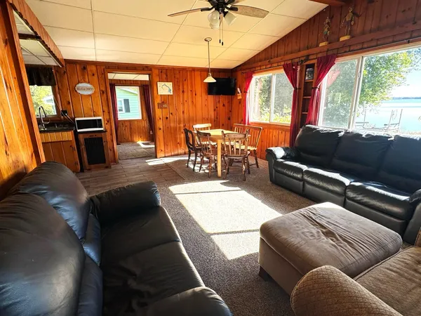 $324,900 | N9384 Idle Hour Drive, Randolph, WI 53956