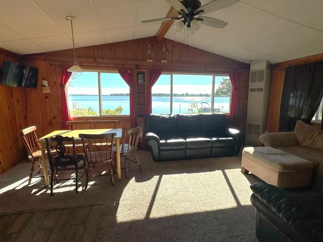 $324,900 | N9384 Idle Hour Drive, Randolph, WI 53956