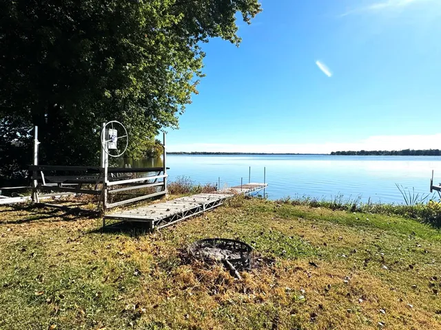 $324,900 | N9384 Idle Hour Drive, Randolph, WI 53956