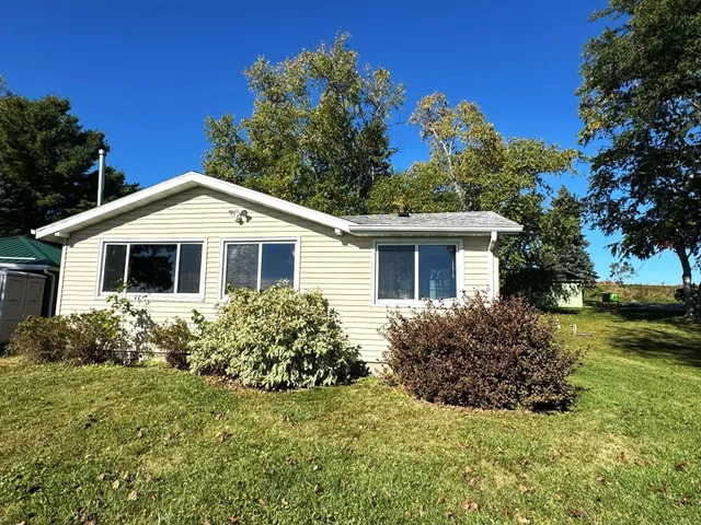 $324,900 | N9384 Idle Hour Drive, Randolph, WI 53956
