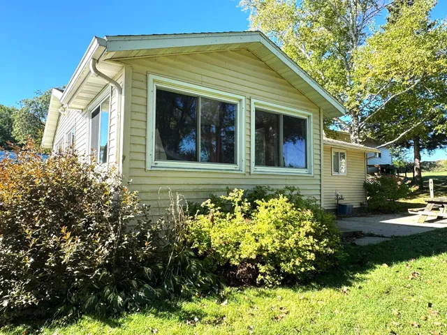 $324,900 | N9384 Idle Hour Drive, Randolph, WI 53956