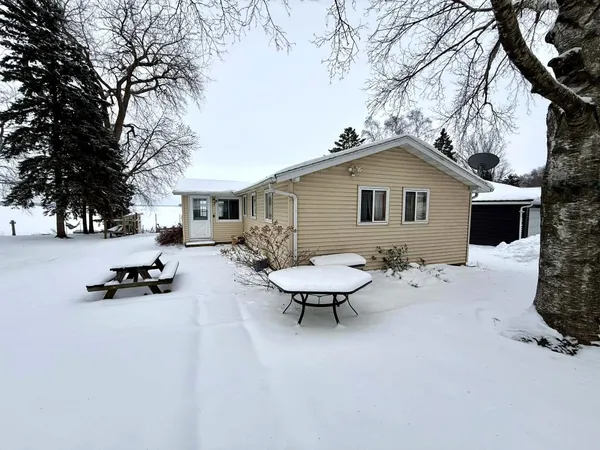 $324,900 | N9384 Idle Hour Drive, Randolph, WI 53956