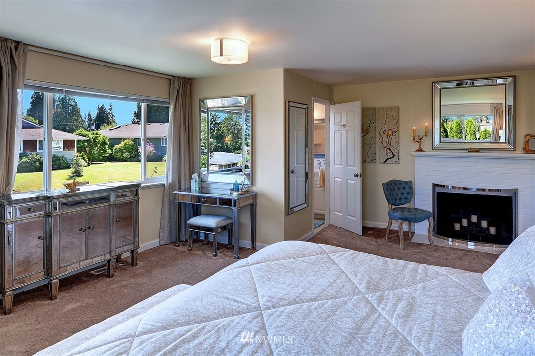 10612 Northeast 195th Street Bothell, WA 98011 - Photo 11 of 24