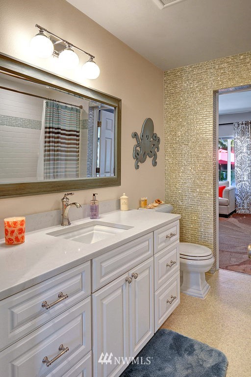 10612 Northeast 195th Street Bothell, WA 98011 - Photo 18 of 24