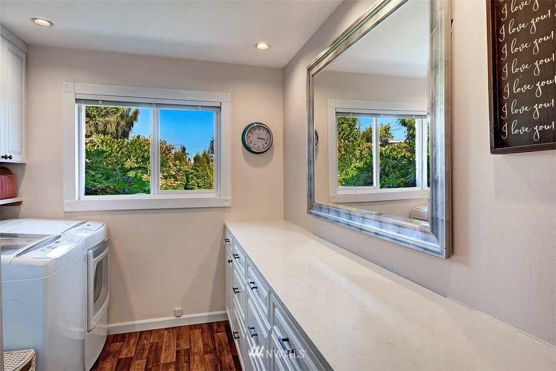 10612 Northeast 195th Street Bothell, WA 98011 - Photo 19 of 24
