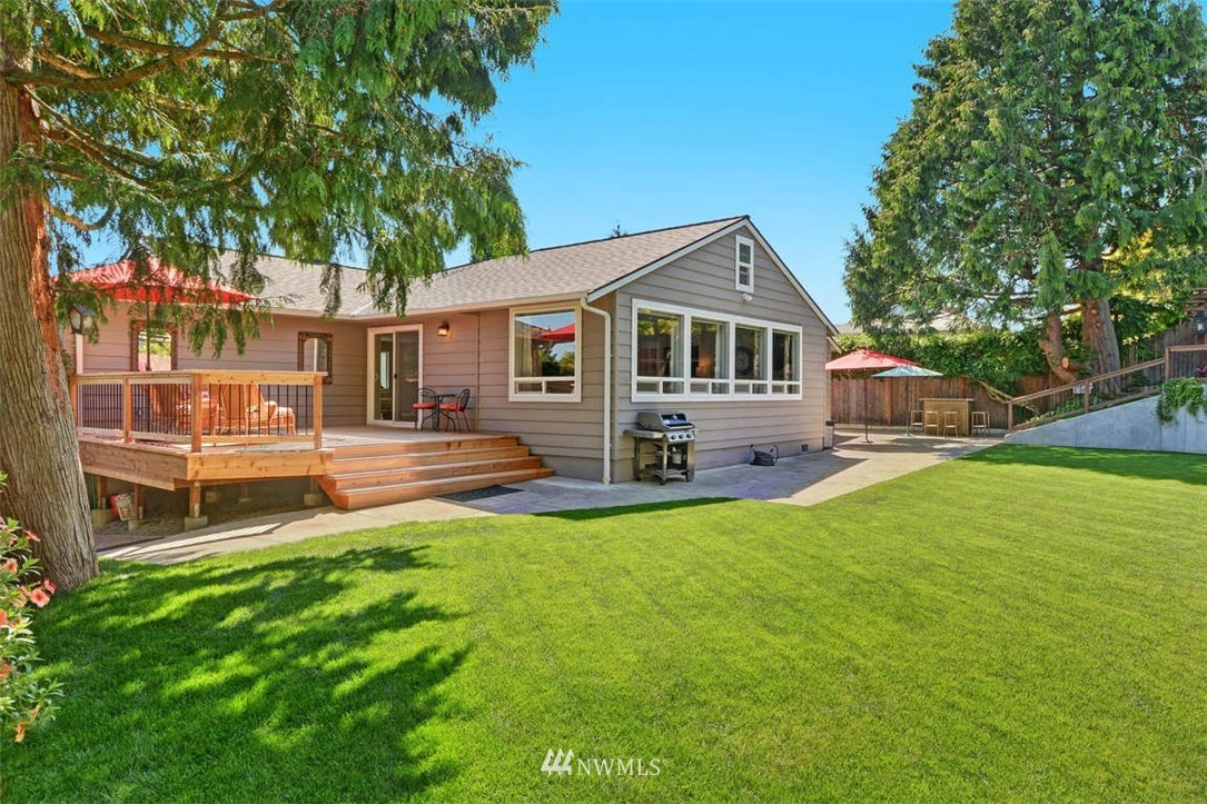 10612 Northeast 195th Street Bothell, WA 98011 - Photo 22 of 24