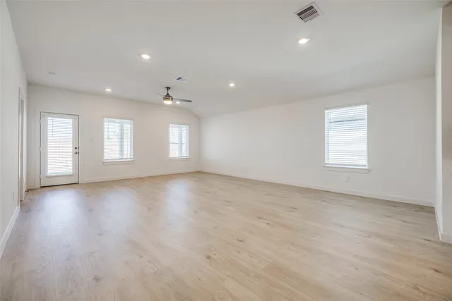 $2,400 | 30606 Windermere Peaks Lane, Fulshear, TX 77494