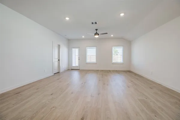 $2,300 | 30606 Windermere Peaks Lane, Fulshear, TX 77494