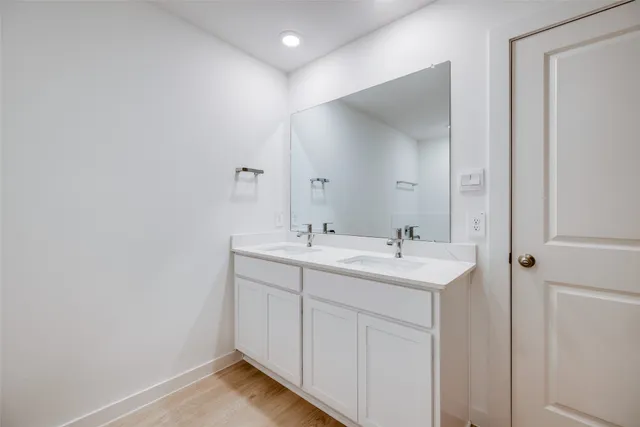 $2,400 | 30606 Windermere Peaks Lane, Fulshear, TX 77494