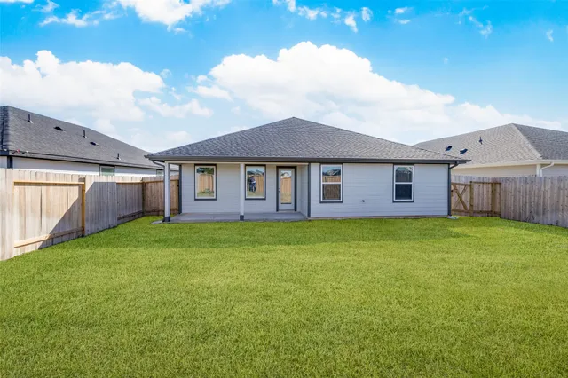 $2,400 | 30606 Windermere Peaks Lane, Fulshear, TX 77494