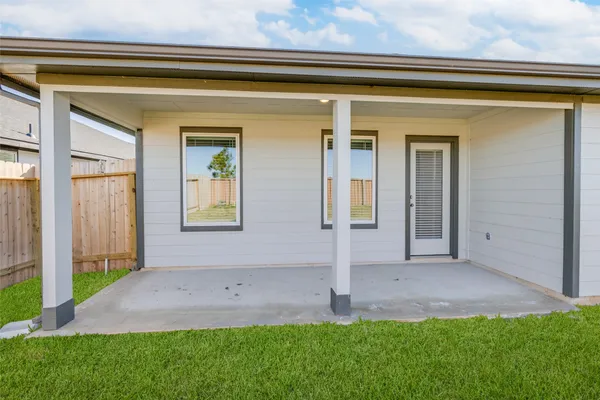 $2,300 | 30606 Windermere Peaks Lane, Fulshear, TX 77494