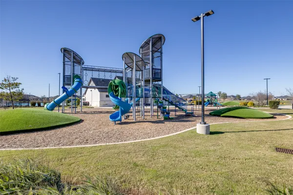 $2,300 | 30606 Windermere Peaks Lane, Fulshear, TX 77494