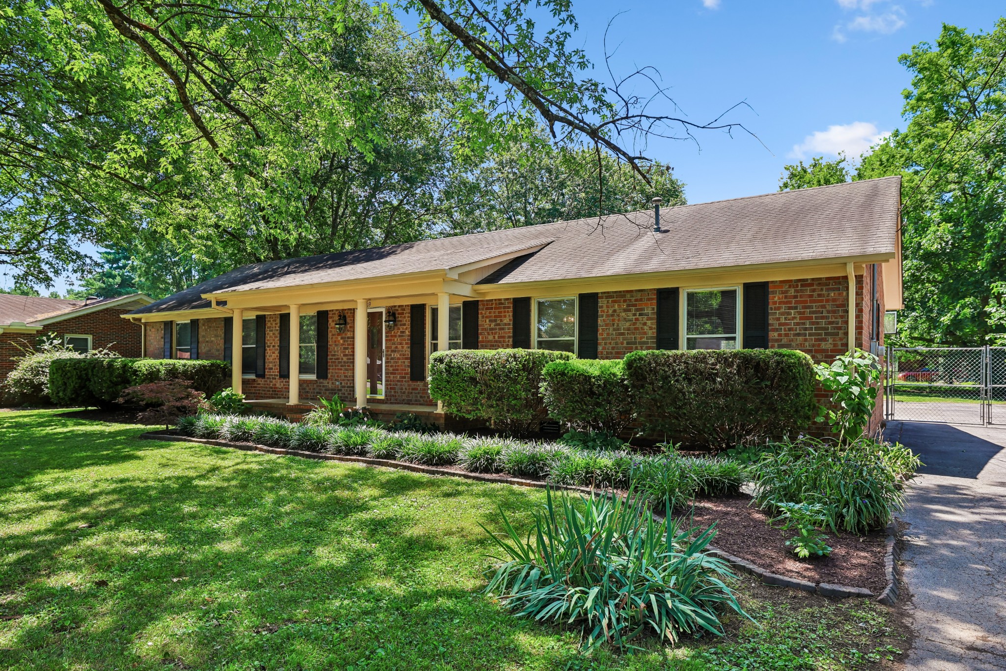 1419 Avon Road Murfreesboro, TN 37129 - Photo 4 of 39