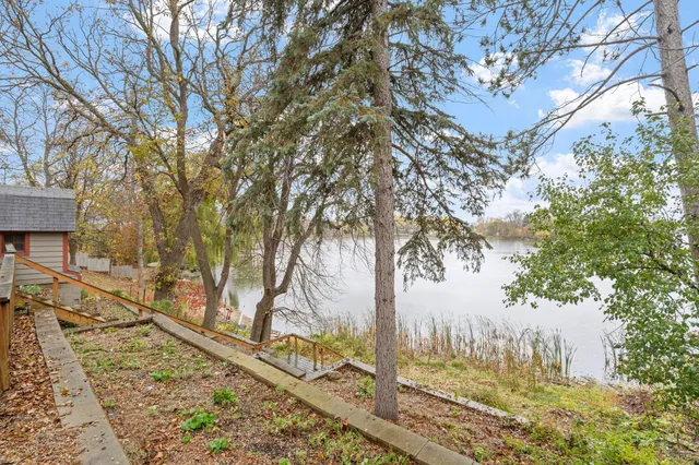 $300,000 | 8151 Griffith Avenue Northwest, Maple Lake, MN 55358