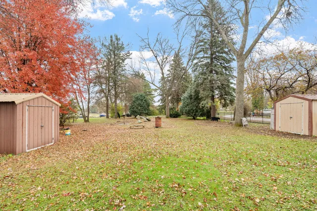 $300,000 | 8151 Griffith Avenue Northwest, Maple Lake, MN 55358