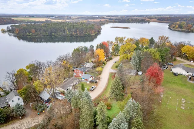 $300,000 | 8151 Griffith Avenue Northwest, Maple Lake, MN 55358