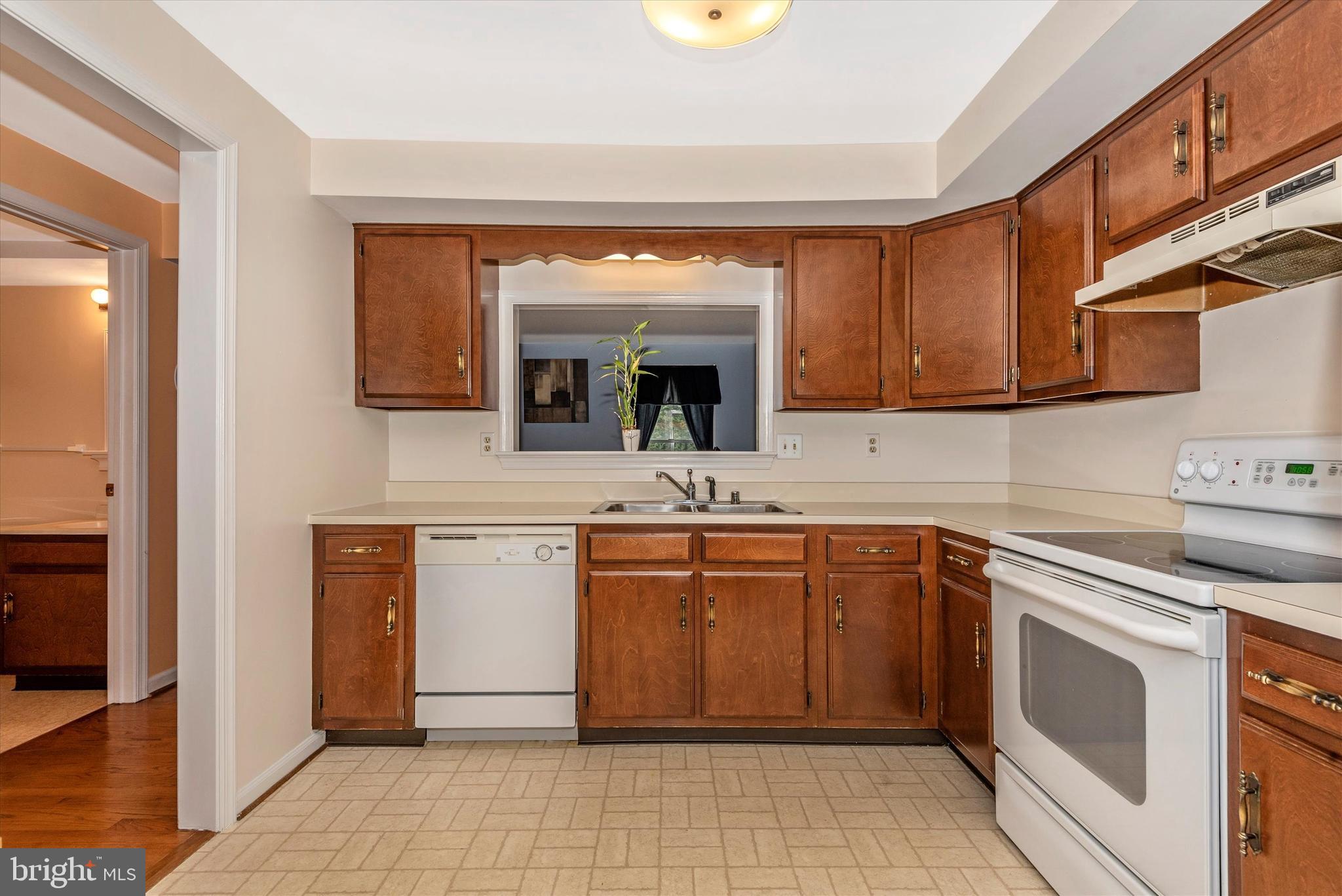 8039 Broken Reed Court Frederick, MD 21701 - Photo 3 of 38 Gallery Image 3