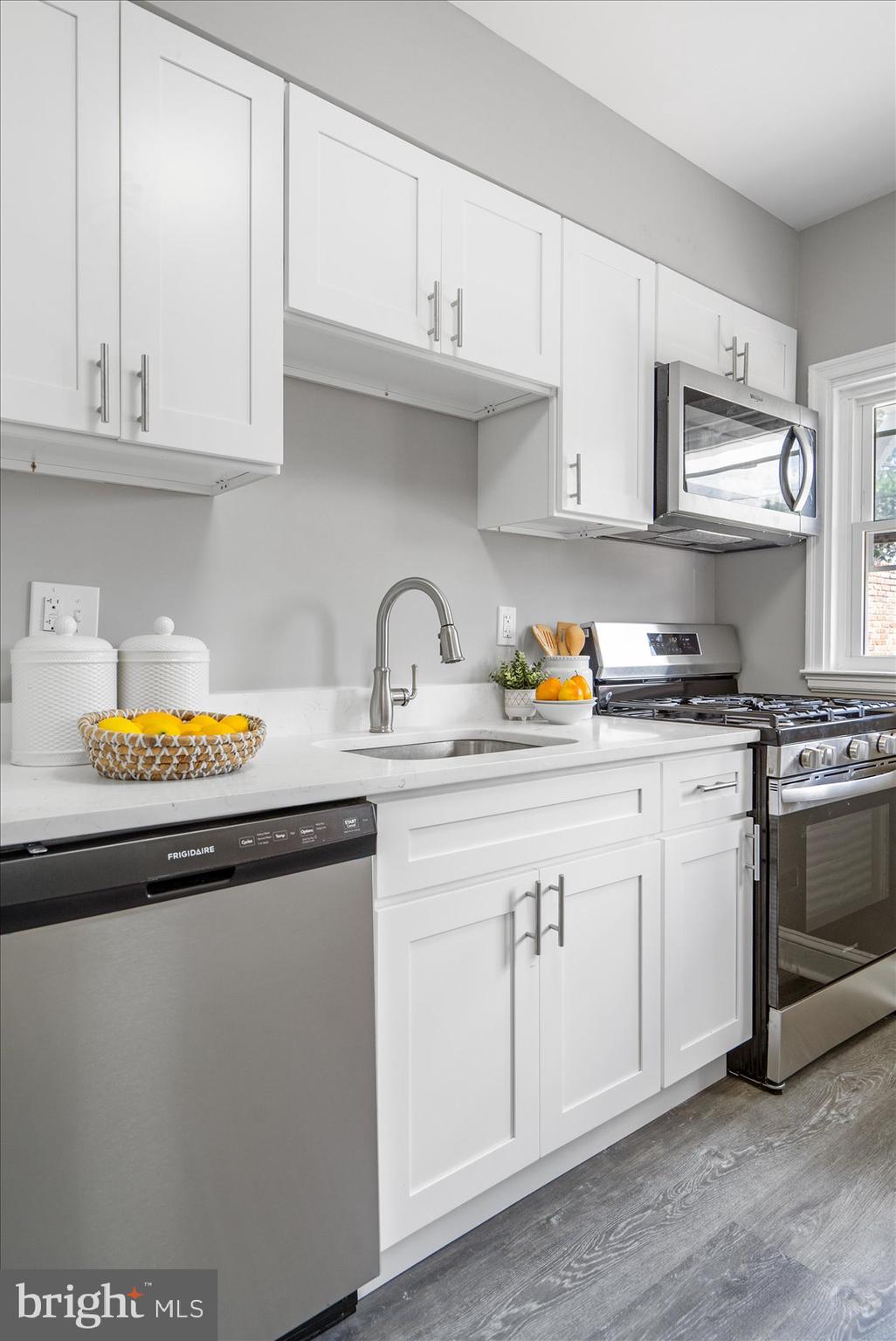 1335 Crofton Road Baltimore, MD 21239 - Photo 13 of 39