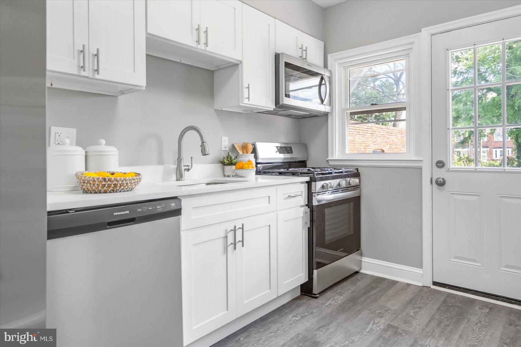 1335 Crofton Road Baltimore, MD 21239 - Photo 14 of 39