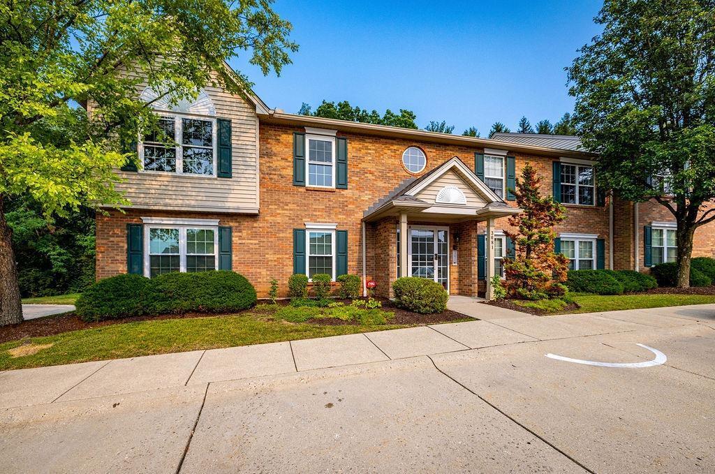 3681 West Galbraith Road, Unit 27 Cincinnati, OH 45247 - Photo 2 of 39 Gallery Image 2