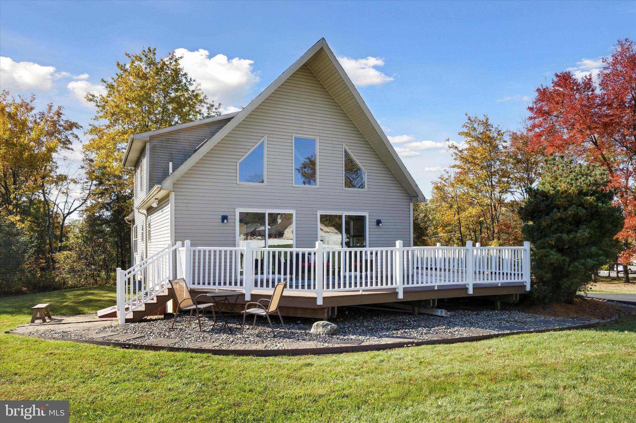 2943 Upper Ridge Road Pennsburg, PA 18073 - Photo 2 of 49
