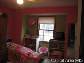 111 West Raylots Spaulding, IL 62561 - Photo 10 of 12 Gallery Image 10