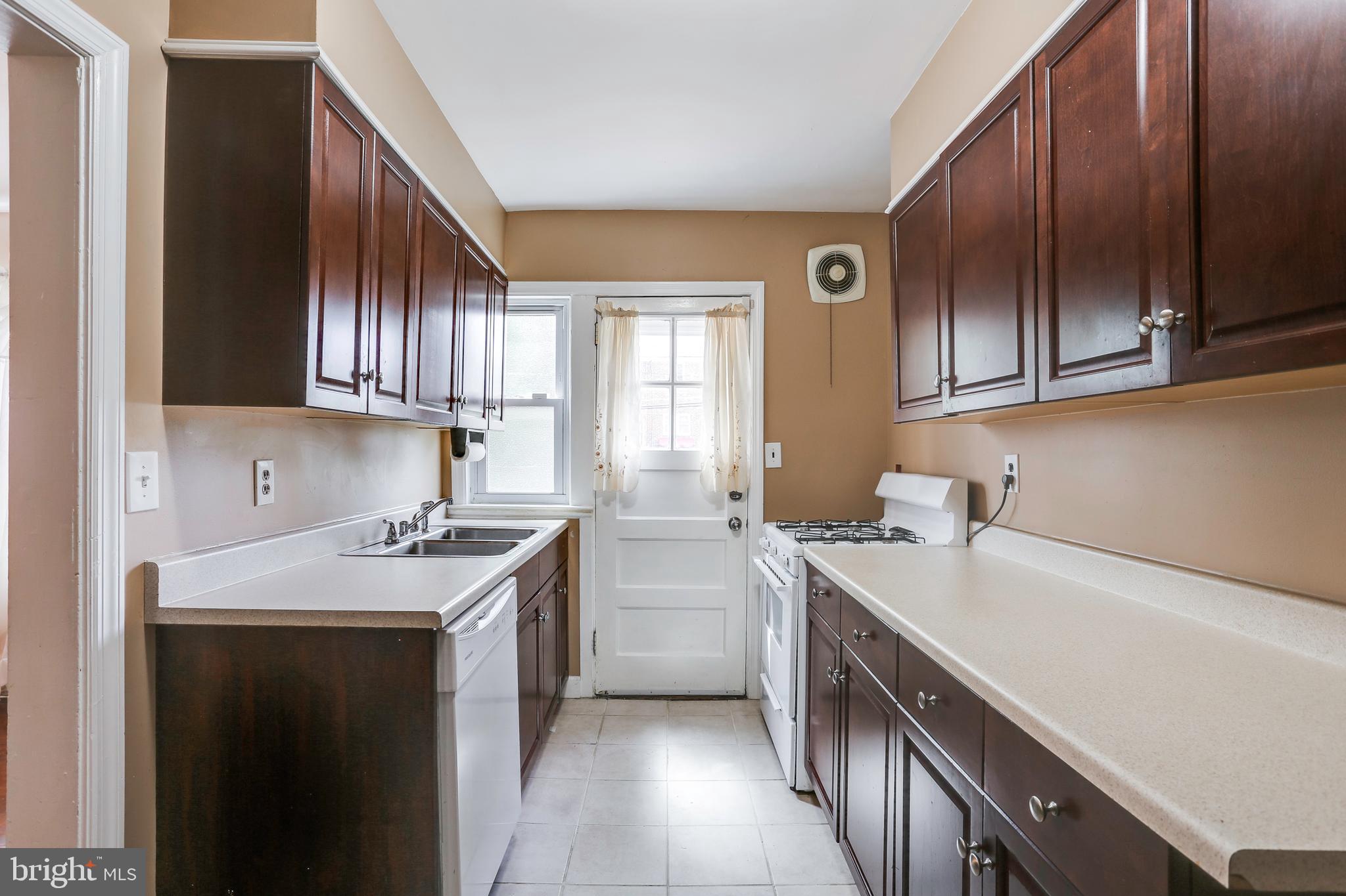 1705 Glen Ridge Road Towson, MD 21286 - Photo 15 of 34