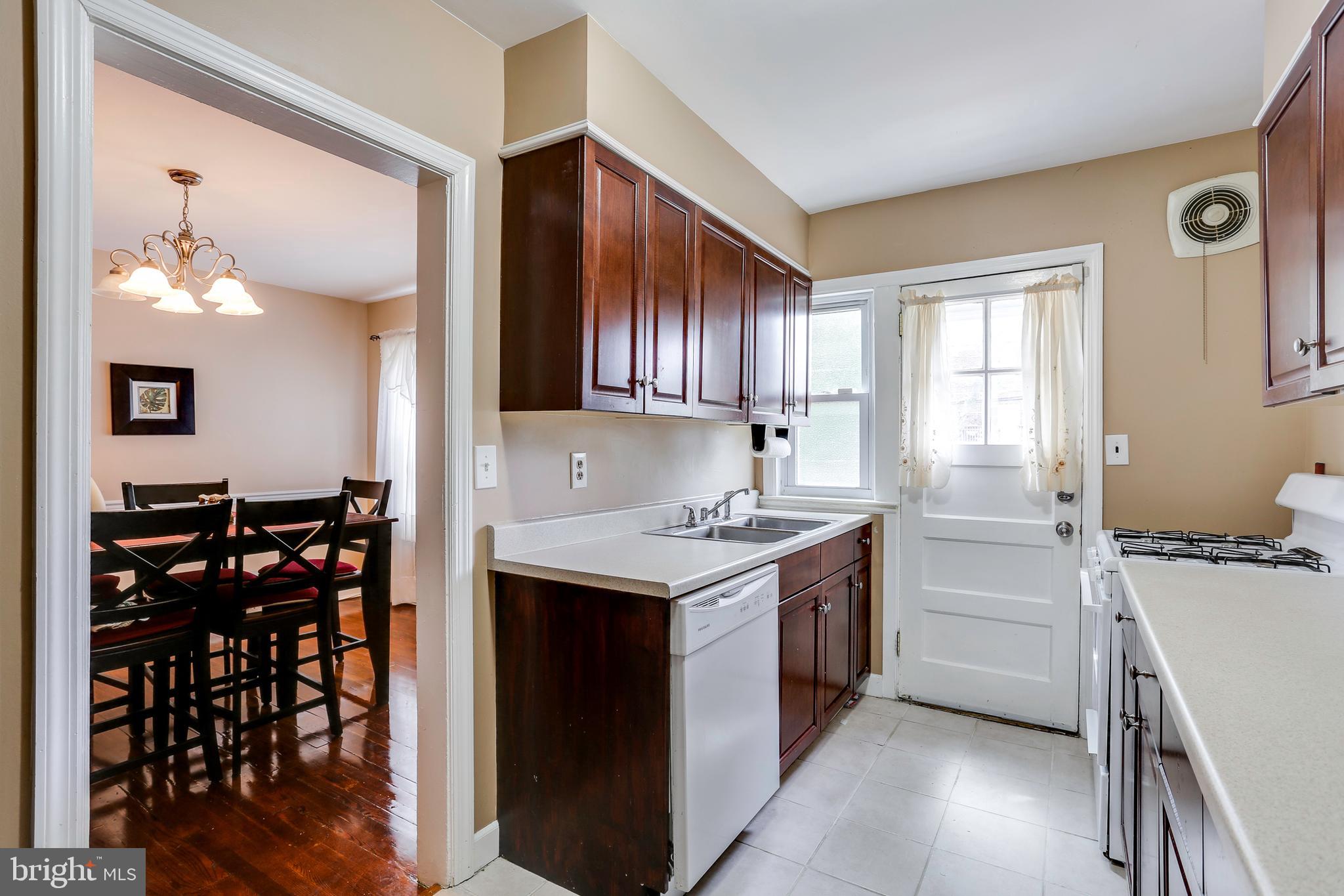 1705 Glen Ridge Road Towson, MD 21286 - Photo 10 of 34