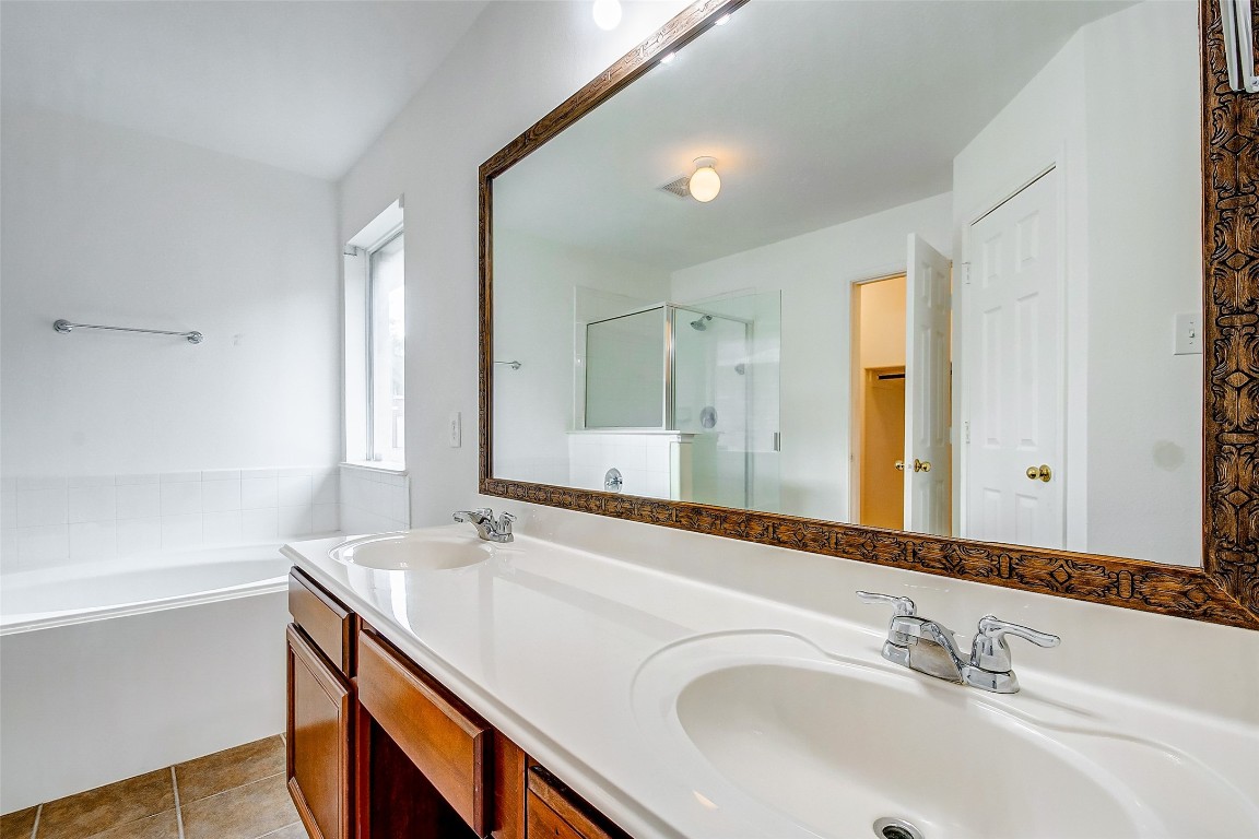 1910 Adobe Falls Drive Spring, TX 77388 - Photo 28 of 50